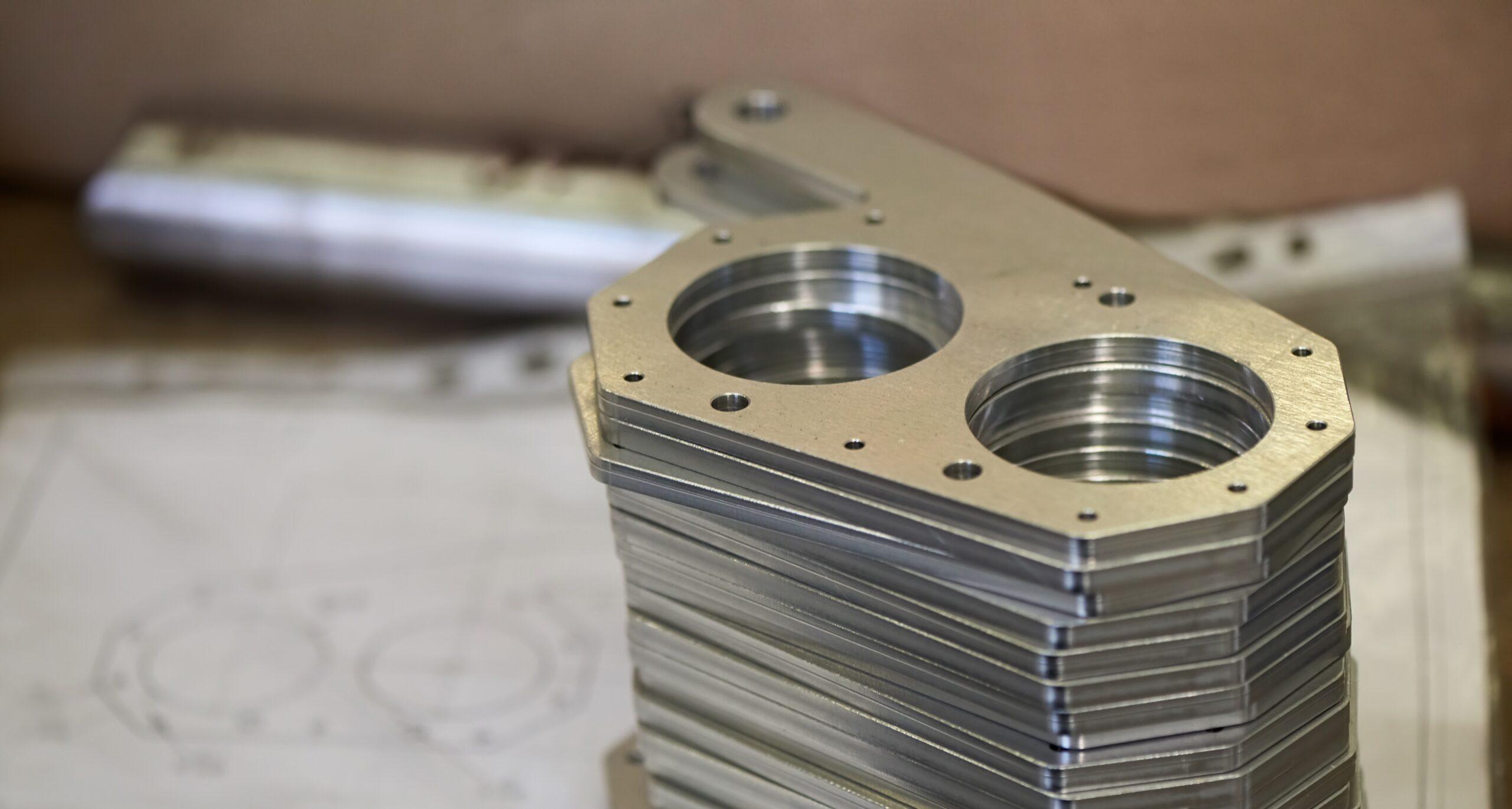 Lee más sobre el artículo Espesor de pared: la regla que evita alabeos en impresión 3D y CNC 